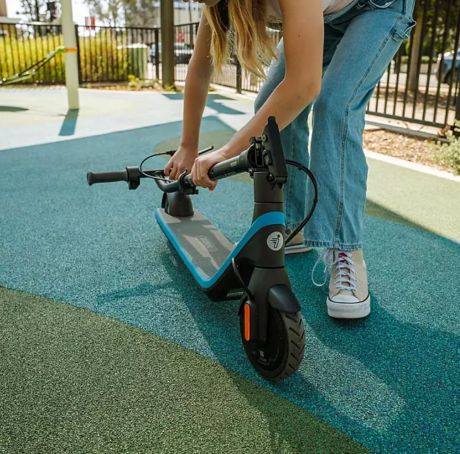 Segway C2 Pro SE Kids Electric Kick Scooter with Adjustable Handlebar