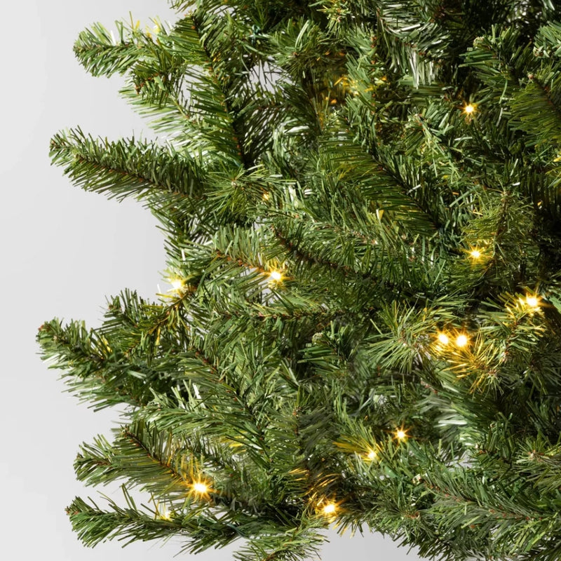 9' Pre-lit Full Alberta Spruce Artificial Christmas Tree White LED Lights