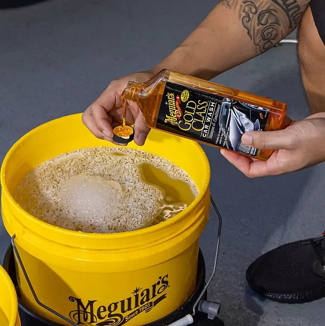 Meguiar’s Wash & Wax Detailing Kit, 12-piece