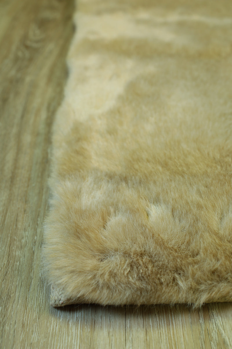 Bunny Faux Fur Area Rug - Textured Champaign - 7' X 10'