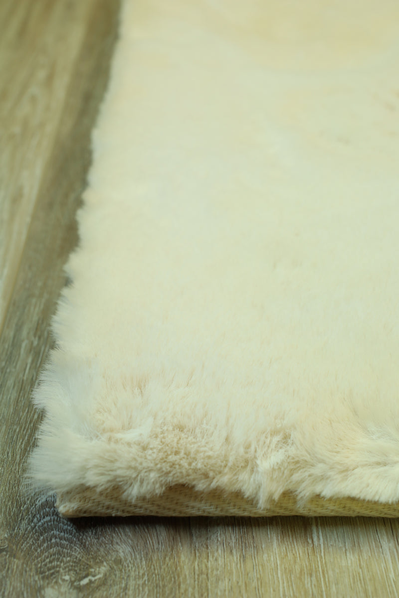 Bunny Faux Fur Area Rug - Fur Bone - 5' x 7'